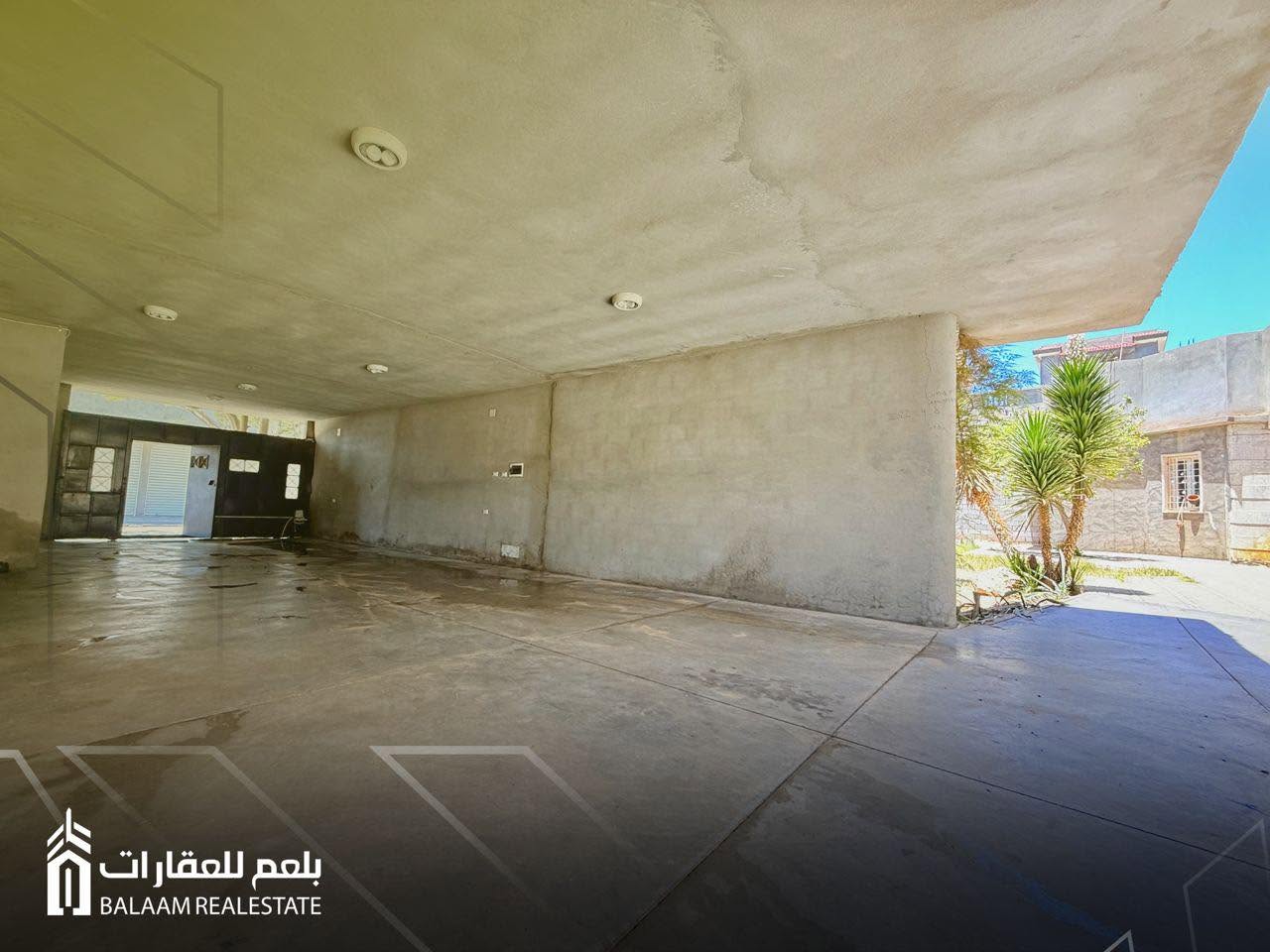 عقار قرب شارع طرابلس