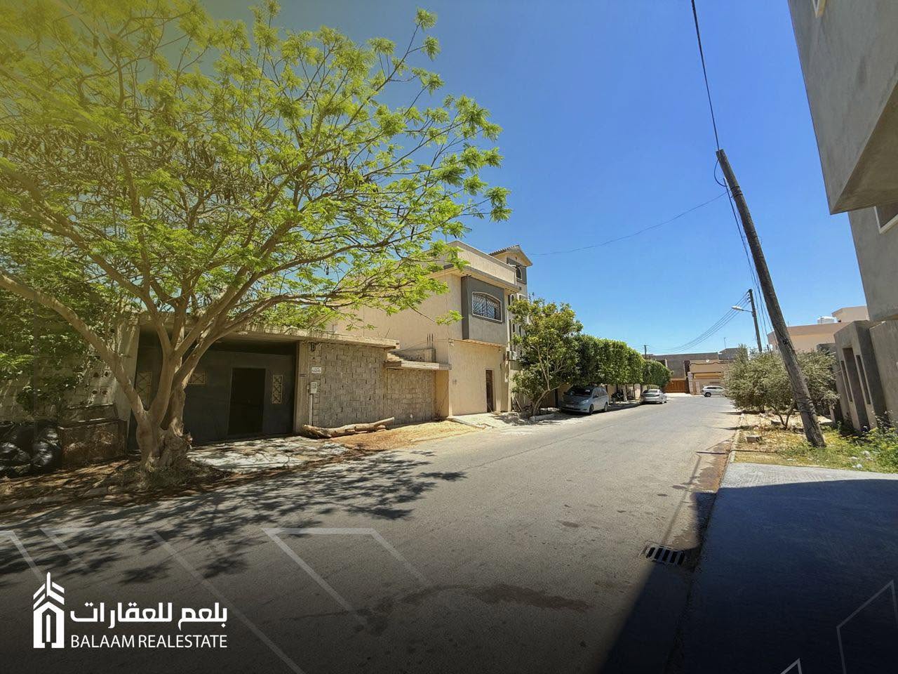 عقار قرب شارع طرابلس