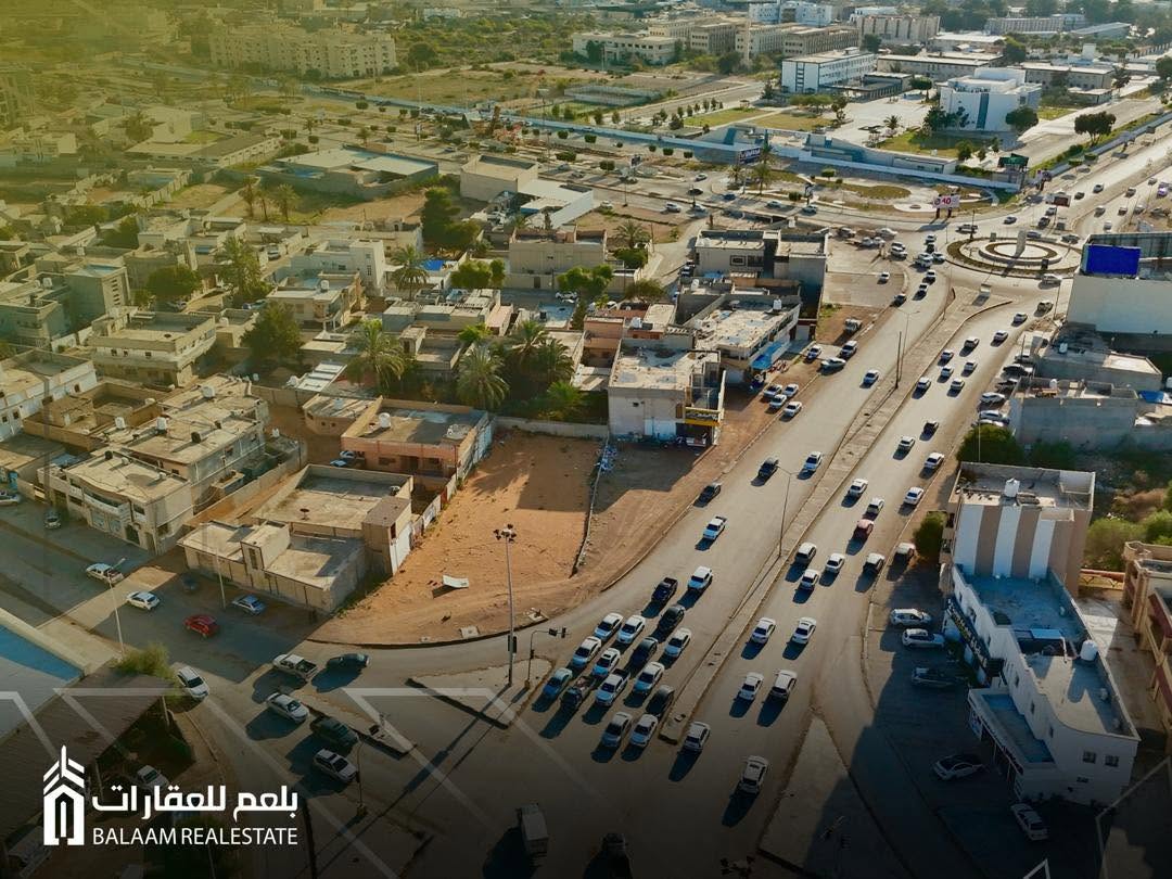 أرض تجارية عند تقاطع شارع سعدون